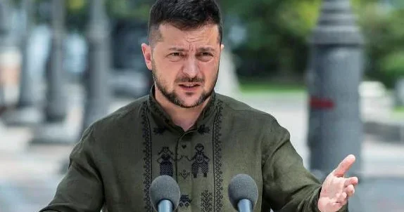 Trampın Putinə verdiyi vaxt bu tarixdə başa çatır Zelenskidən sərt açıqlamalar