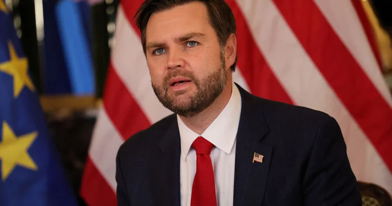Vens Trampdan sonra prezident olmağa hazır olduğunu bildirib