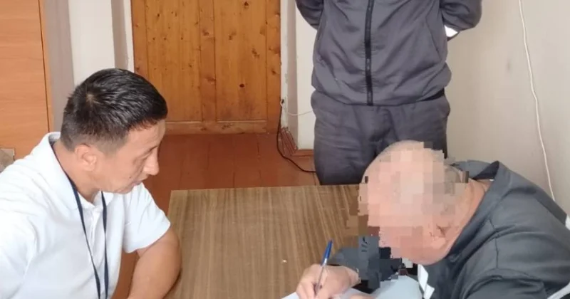 Qazaxıstanda 53 yaşlı məhkum ilk dəfə məktəbə gedəcək