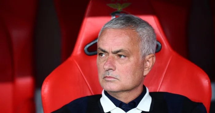 Mourinyo 100 milyon avrodan çox təzminat alıb