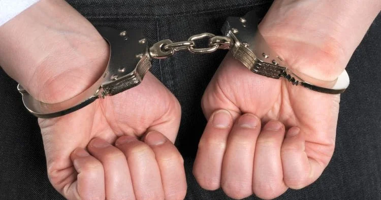 Polis Bakıda daha 2 narkokuryeri saxladı