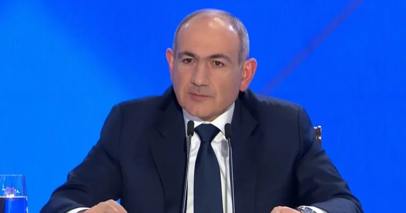 Paşinyan: Hökumət mənəm və heç kəs mövqeyimə qarşı çıxa bilməz