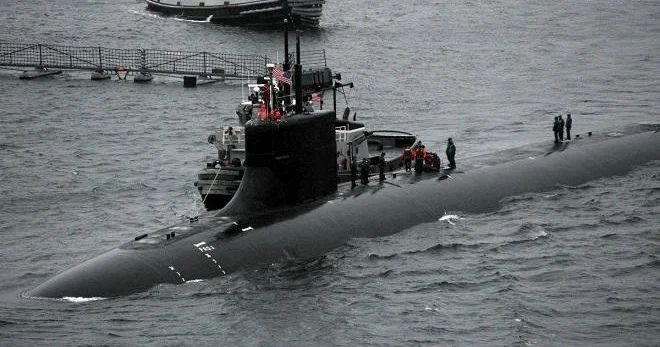 ABŞ hərəkətə keçdi: Sualtı qayıq və döyüş gəmiləri yolda
