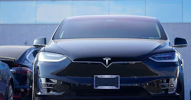 Продажи электромобилей Tesla в Европе упали