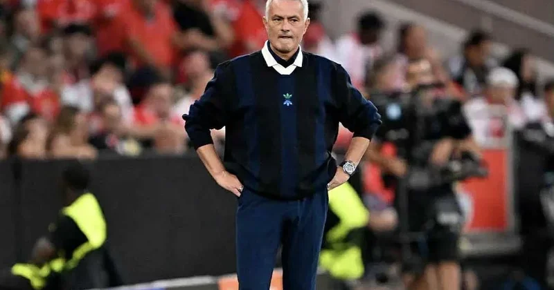 Fənər Mourinyonu göndərdi RƏSMİ