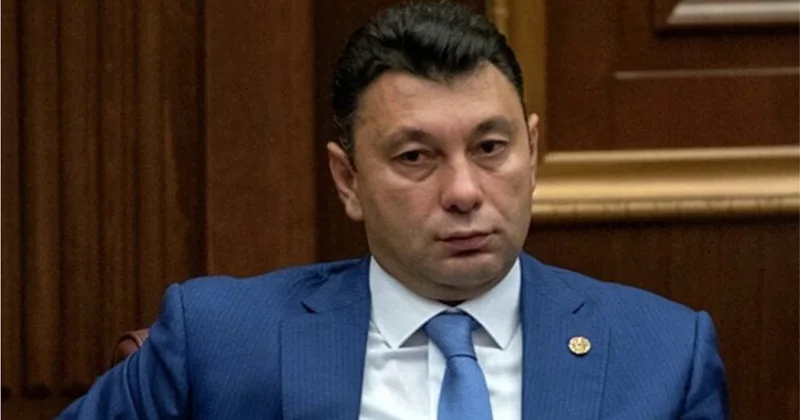 Şarmazanov: “Paşinyan Bakı və Ankaranın göstərişlərini yerinə yetirir”