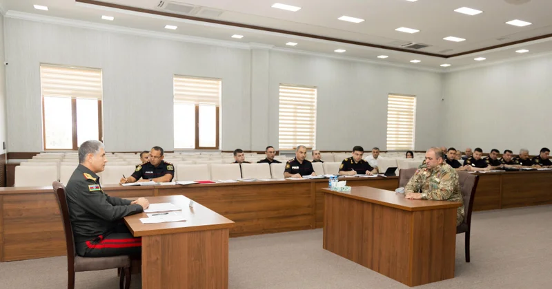 Daxili işlər naziri Xaçmazda vətəndaşların müraciətlərini dinləyib, sıra baxışı keçirib