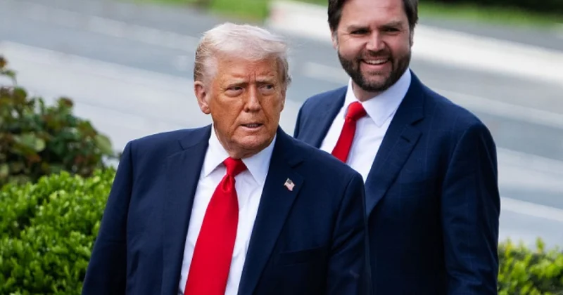 Вице президент США метит в кресло Трампа