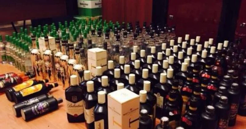 Saxta aksiz markalı külli miqdarda alkoqollu içki dövriyyədən çıxarılıb