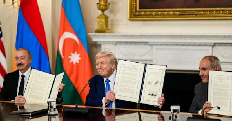 Dövlət Departamenti üçtərəfli görüşdə imzalanmış sənədləri yaydı FOTOLAR