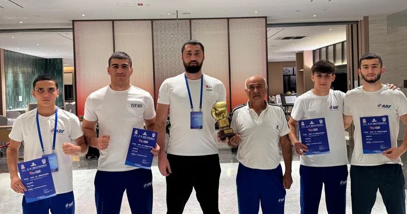 Boksçularımızdan Çində 4 medal FOTO