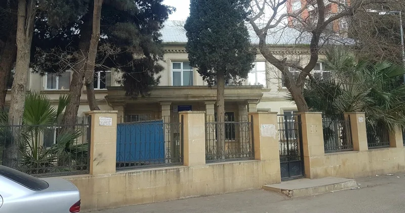 77 saylı bağçanın 2 min manatlıq qazanlarını oğurlayan şəxs həbs edildi