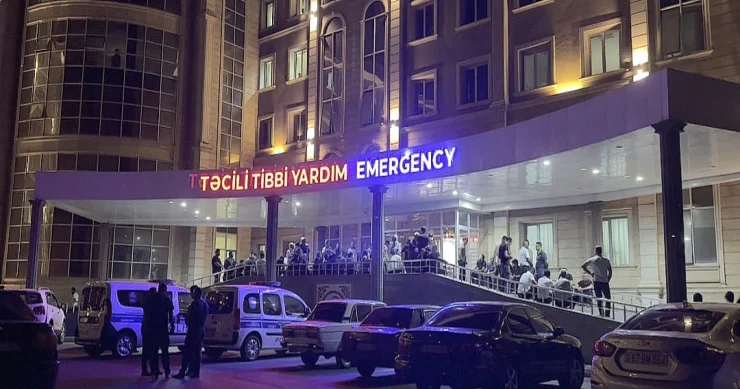 Naxçıvanda maşın gənc qadını vurub xəstəxanalıq etdi