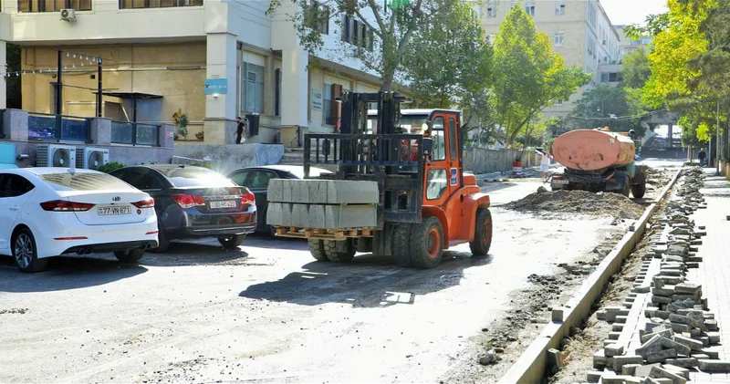 В Ясамальском районе на улице Маммеда Рагима начаты ремонтные работы ФОТО
