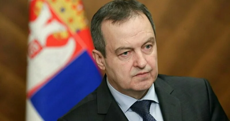 Главе МВД Сербии послали патроны