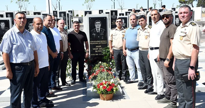 Vətən Müharibəsi Qəhrəmanın doğum günündə məzarı ziyarət edildi