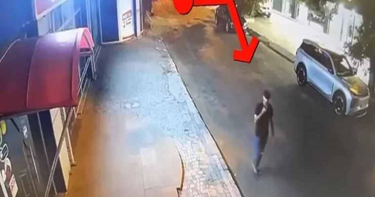 Küçədə döyüb hər şeyini əlindən aldı Bakıda ŞOK GÖRÜNTÜLƏR