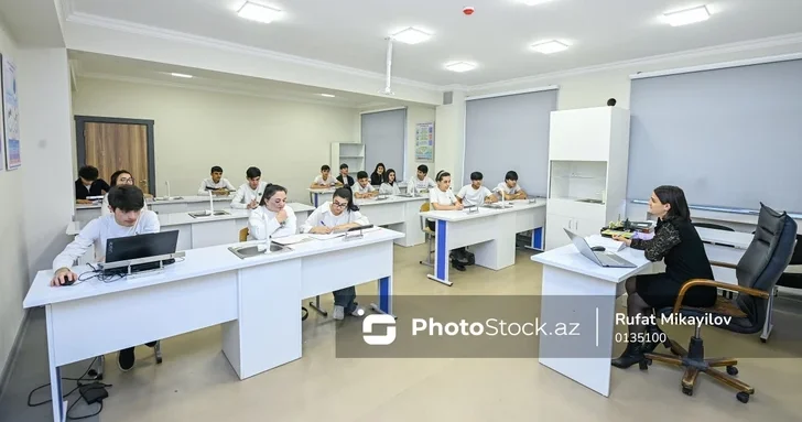 Стоимость обучения по некоторым специальностям профобразования в Азербайджане достигает 5000 манатов