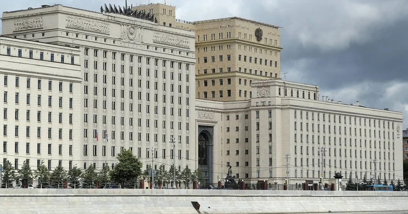 Минобороны РФ заявило об ударах по складам ракет Фламинго и дронов под Киевом Minval Politika