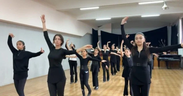 Tbilisidə Azərbaycan və gürcü rəqslərini birləşdirən yeni dərnək açılıb