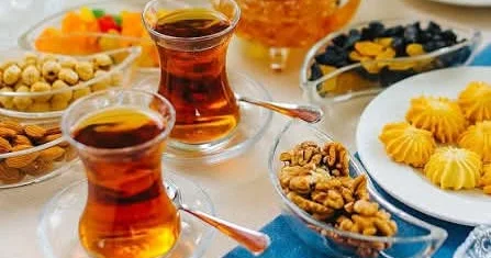 Əməkdar jurnalist Bakıda çayxanaların azalmasına ETİRAZ ETDİ KONKRET