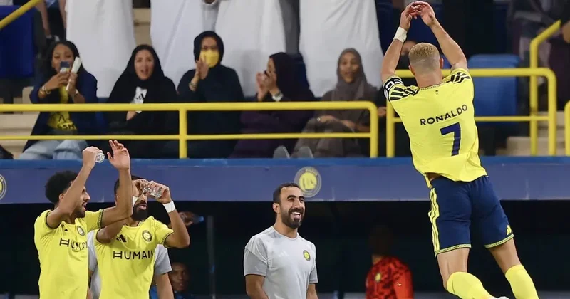 Kriştiano Ronaldo rekorda imza atdı VİDEO