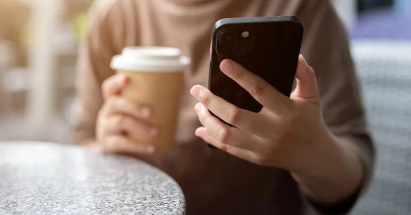 Səhərə telefonla başlamaq niyə zərərlidir?
