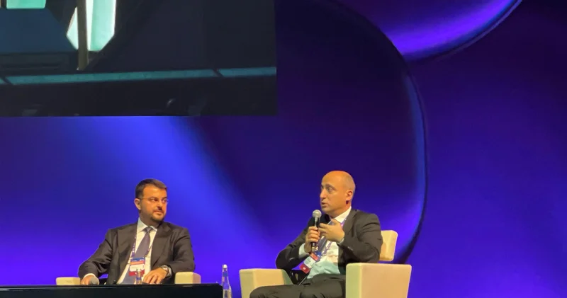 Emin Əmrulayev: “Sahibkarlıq məktəblərdə tədris oluna bilər”