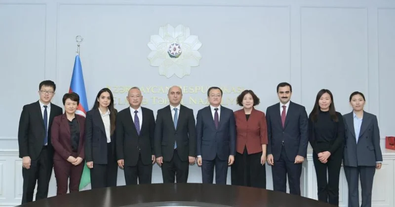 Emin Əmrullayev Çinin təhsil nazirinin müavini ilə görüşüb