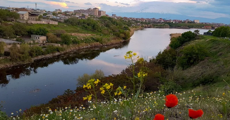 Ermənistanda mindən çox abonent çirkab sularını Zəngiçaya axıdır