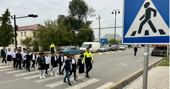 Zərdabda “Diqqət, uşaqlar!” aylığı çərçivəsində görüş keçirilib FOTO
