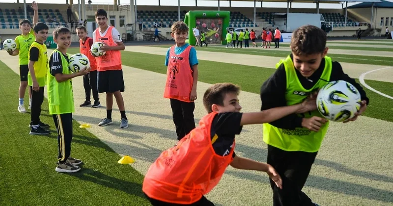 Qax Olimpiya İdman Kompleksində futbol festivalı keçirilib FOTO