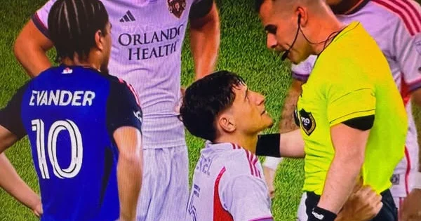 MLS turunun əsas memi: “Orlando” futbolçusu hakimə yalvardı FOTO/VİDEO