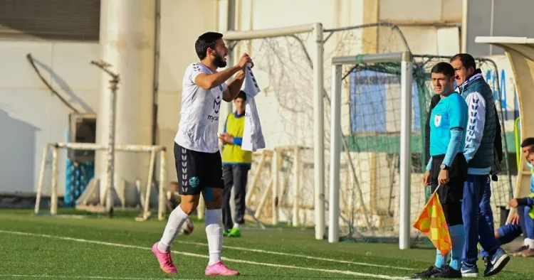 Dinamo Göygöl lə belə heç heçə etdi