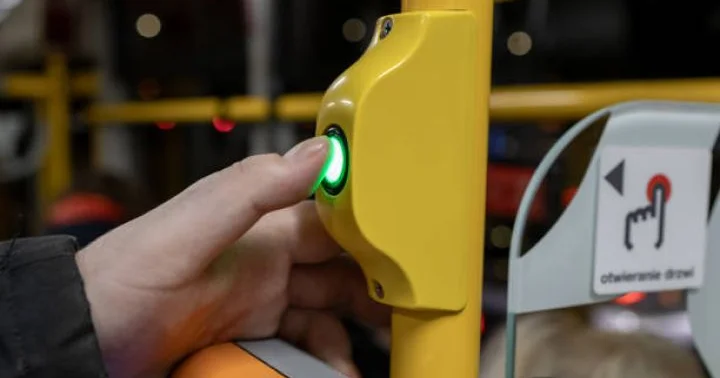 Avtobuslarda gediş haqqı məsafədən asılı olaraq dəyişəcək QİYMƏT AZI 60 QƏPİK OLACAQ