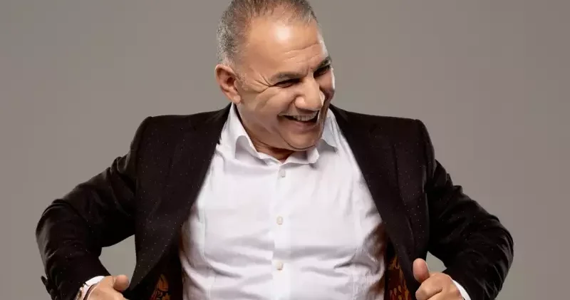 Əməkdar artist yenidən baba oldu
