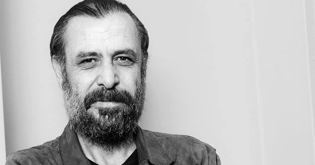 Məşhur aktyora kəllə atan jurnalist: Qızıma və rəhbərimə söydü...