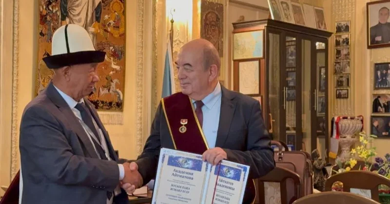 Paşa Qəlbinur Aytmatov Akademiyasının Fəxri akademiki seçilib