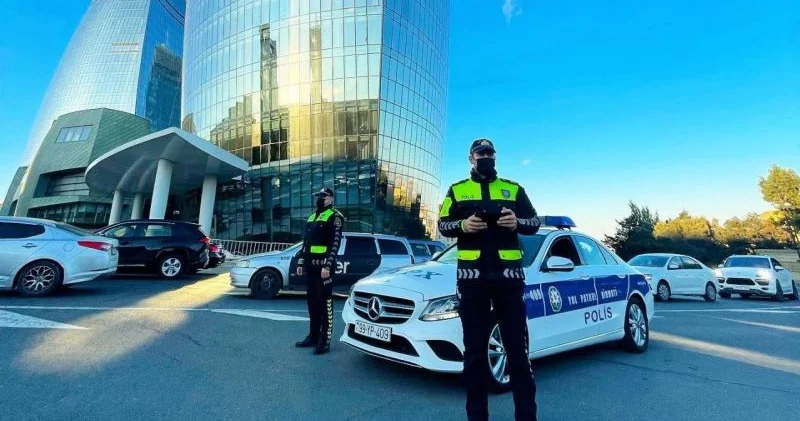 Yol polisindən sürücülərə və piyadalara XƏBƏRDARLIQ Bu qaydalara ciddi riayət edin