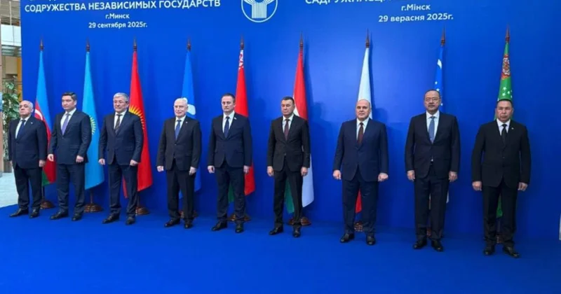 Асадов: Азербайджан становится ключевым транспортно логистическим центром Евразии