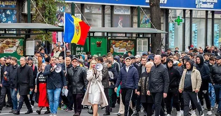 Kişinyovda müxalifətin etirazı alınmadı Cəmi 15 dəqiqə çəkib