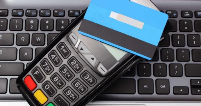 Azərbaycanda POS terminalların sayı 51% artıb