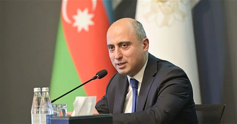Министр: Задавайте вопросы так, чтобы я мог вам ответить ВИДЕО