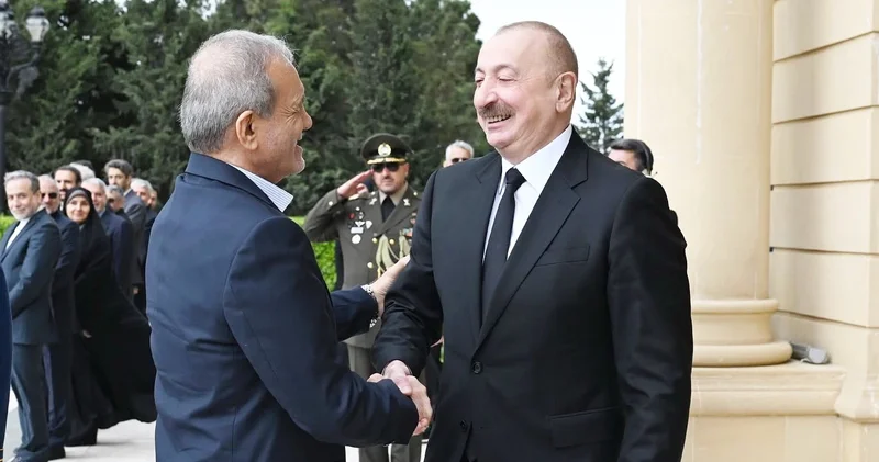 Pezeşkiyan Azərbaycanla münasibətlərin yaxşılaşdırılması istiqamətində çalışır ŞƏRH