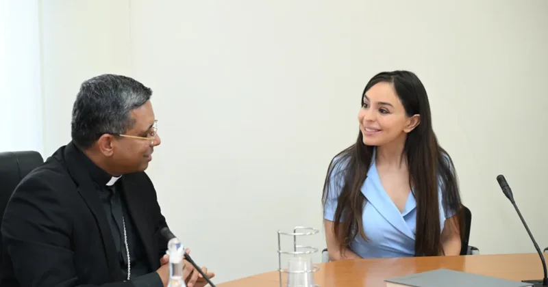 Kuvakad ilə ölkələrarası dialoqla bağlı MÜZAKİRƏ