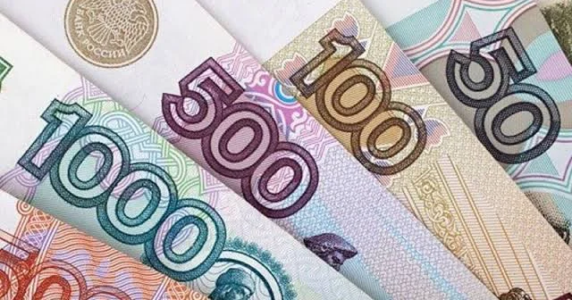 Rusiyadan Azərbaycana nağd pul gətirilməsinə limit qoyuldu