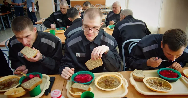 Российские заключенные будут есть больше мяса