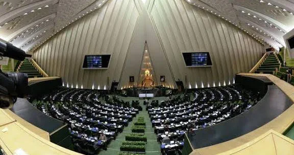 İran parlamenti NPT dən çıxmaq layihəsinə təcili qaydada baxacaq
