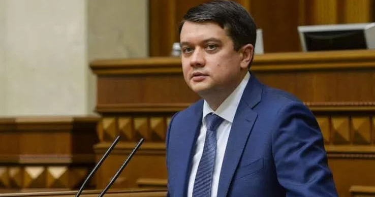 Deputat söz azadlığından danışdı