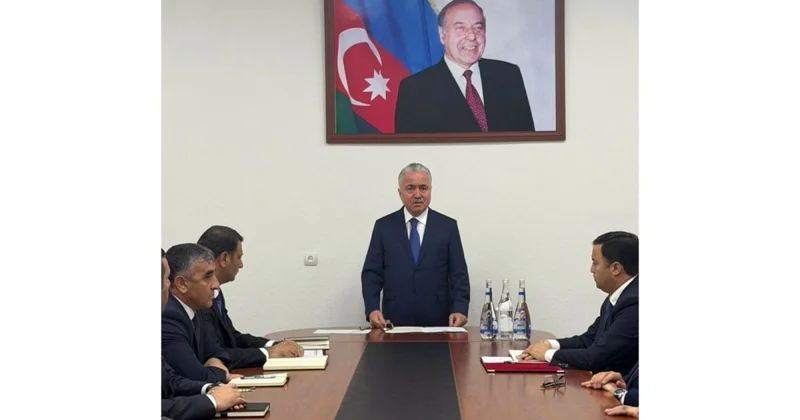 Gədəbəy Rayon İcra Hakimiyyətinin yeni başçısı kollektivə təqdim edilib